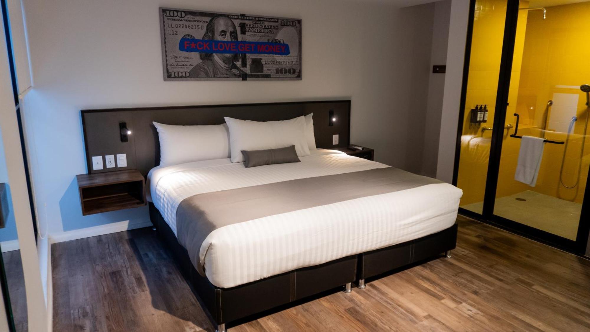 Alt Urbana Hotel Леон Екстериор снимка
